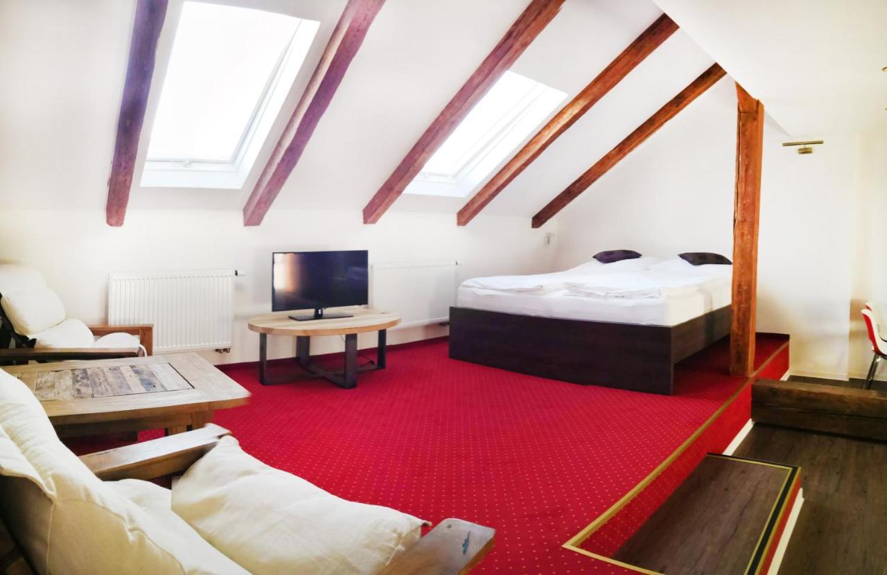 Residence Milada Prague Luaran gambar