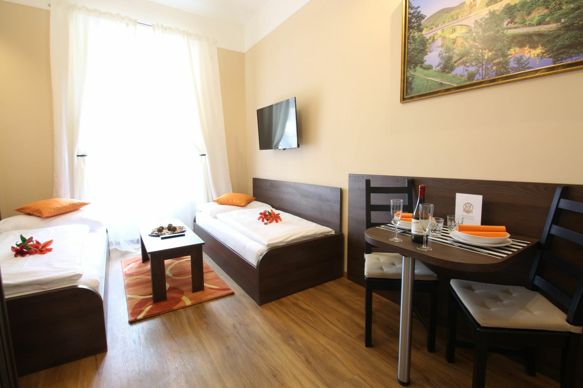 Residence Milada Prague Luaran gambar