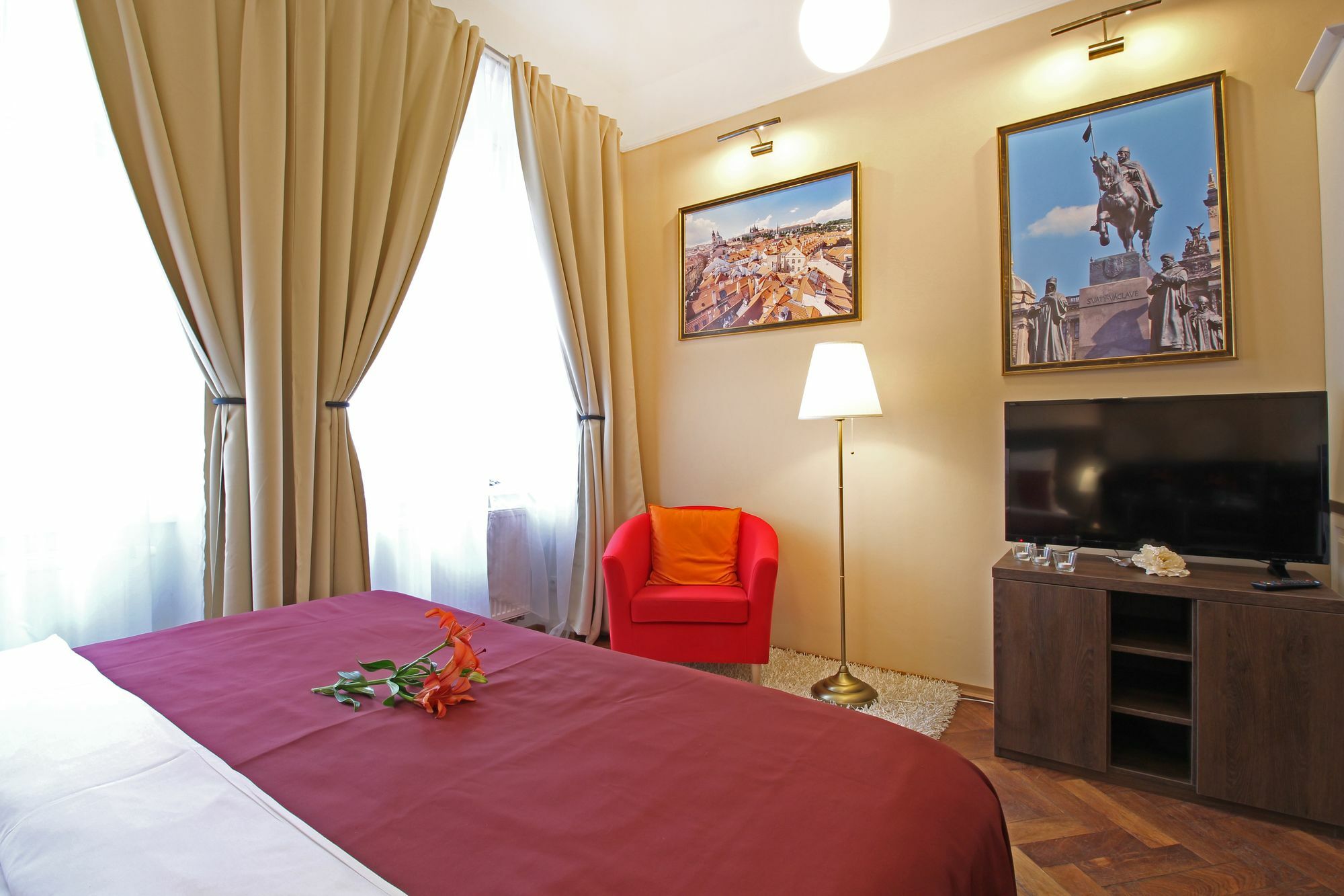 Residence Milada Prague Luaran gambar